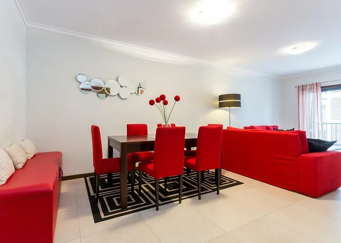 Marina With Pool & Gym Апартаменты