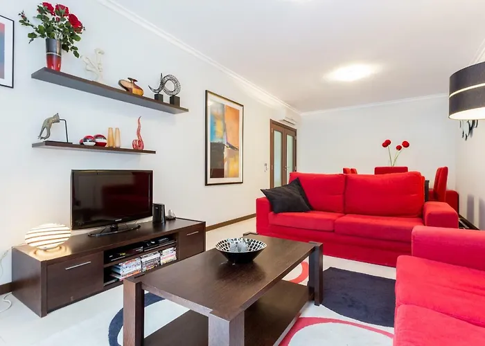 Marina With Pool & Gym